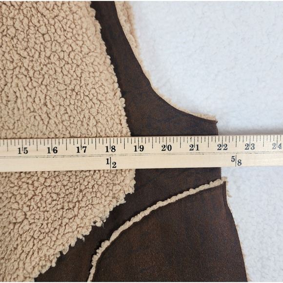 C C California Women L Faux Suede Sherpa Fawn Vest Coffee Brown Boho Western NWT - Picture 5 of 9